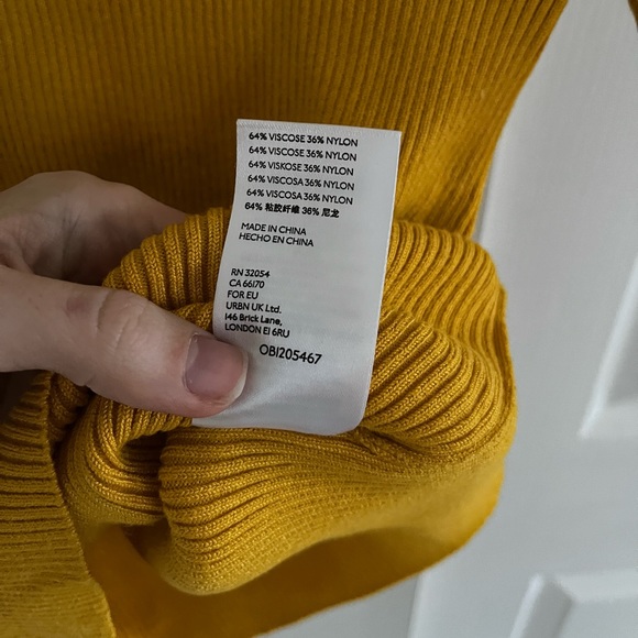 Anthropologie Maeve Short Sleeve Top - Picture 7 of 7